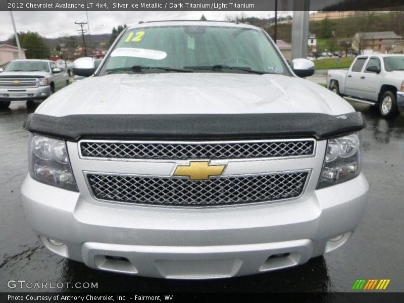 Silver Ice Metallic / Dark Titanium/Light Titanium 2012 Chevrolet Avalanche LT 4x4