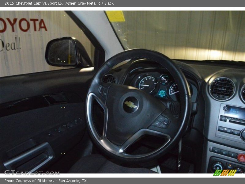 Ashen Gray Metallic / Black 2015 Chevrolet Captiva Sport LS