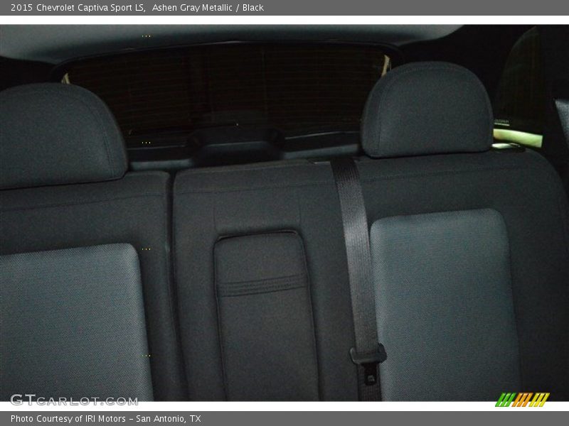 Ashen Gray Metallic / Black 2015 Chevrolet Captiva Sport LS