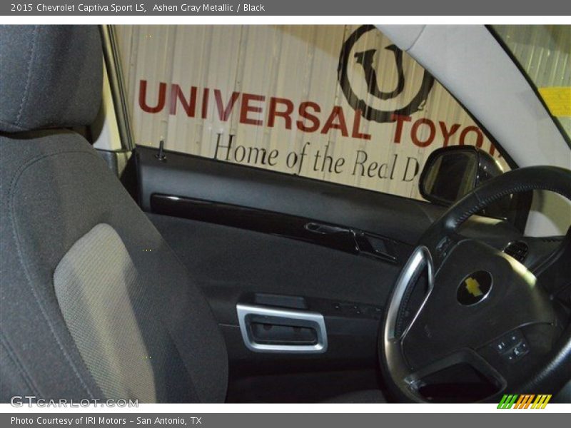 Ashen Gray Metallic / Black 2015 Chevrolet Captiva Sport LS