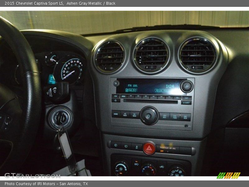 Ashen Gray Metallic / Black 2015 Chevrolet Captiva Sport LS