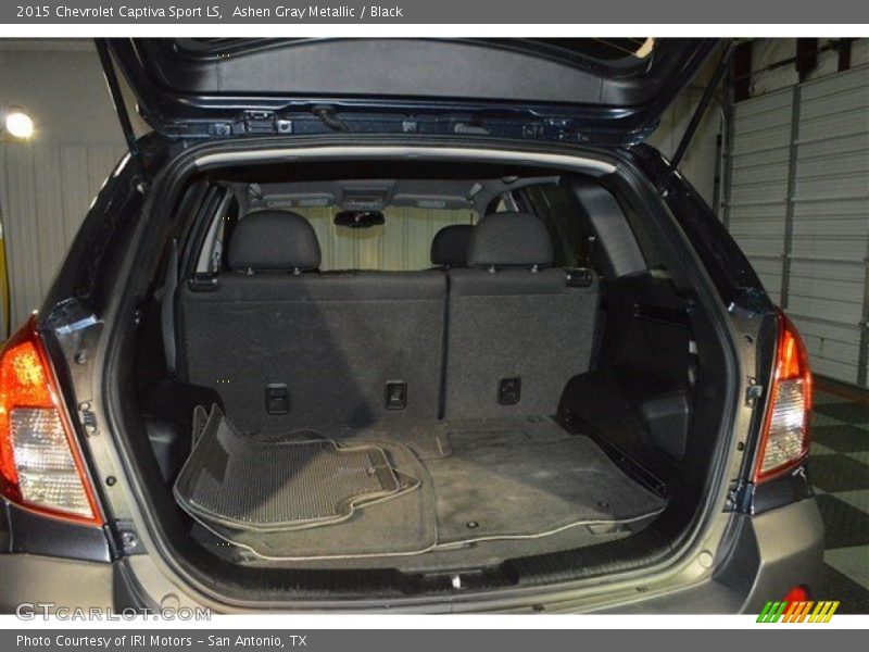 Ashen Gray Metallic / Black 2015 Chevrolet Captiva Sport LS