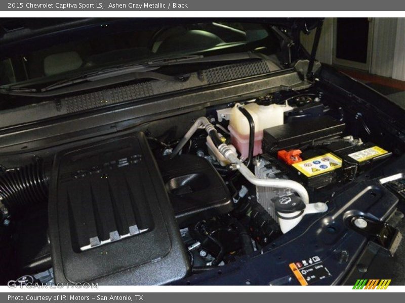 Ashen Gray Metallic / Black 2015 Chevrolet Captiva Sport LS