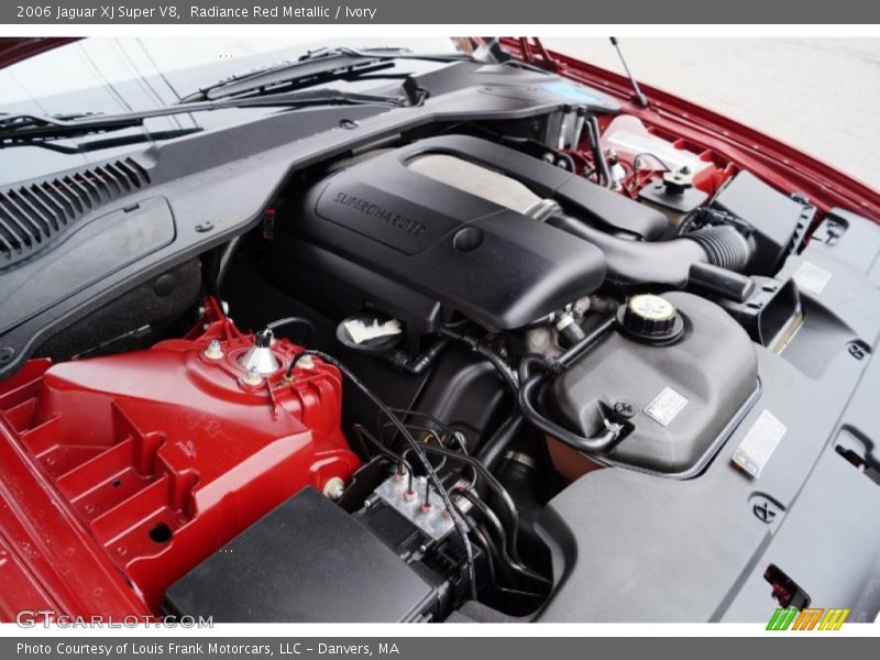  2006 XJ Super V8 Engine - 4.2 Liter Supercharged DOHC 32V V8