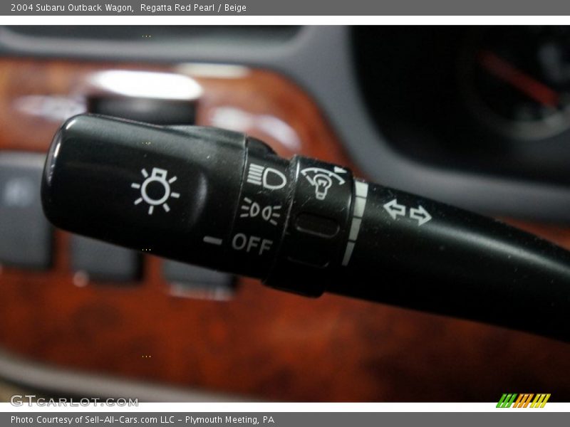 Regatta Red Pearl / Beige 2004 Subaru Outback Wagon