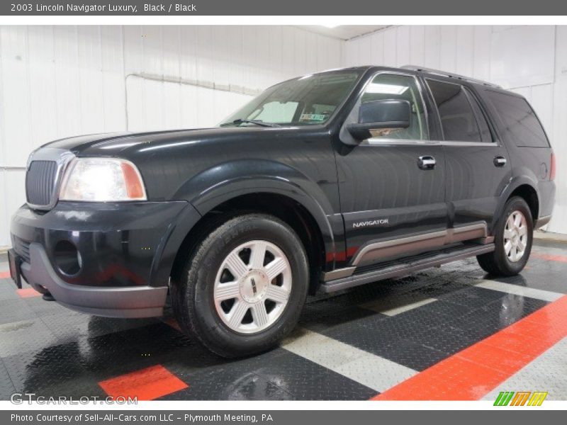 Black / Black 2003 Lincoln Navigator Luxury