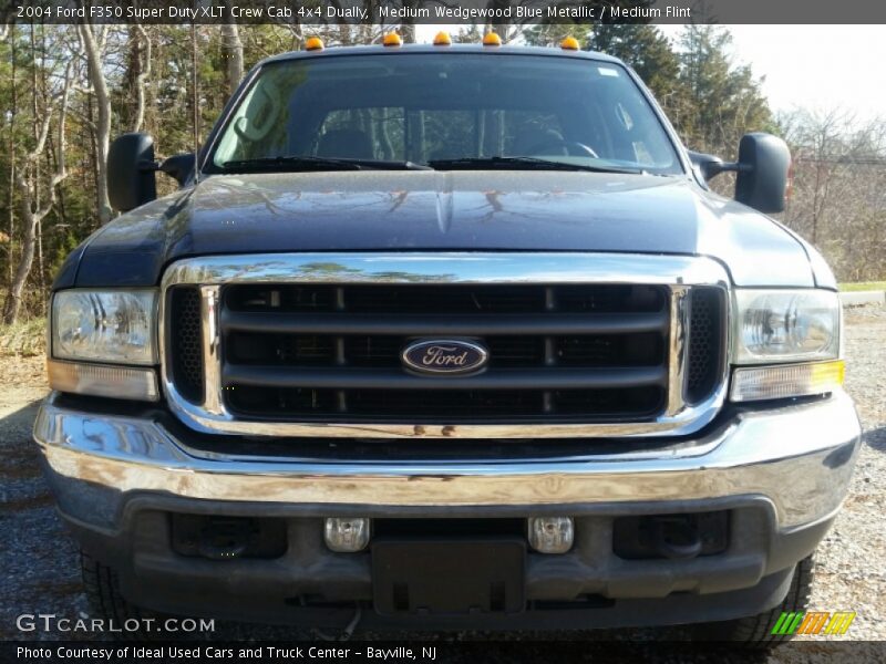 Medium Wedgewood Blue Metallic / Medium Flint 2004 Ford F350 Super Duty XLT Crew Cab 4x4 Dually