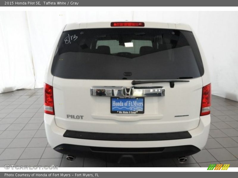 Taffeta White / Gray 2015 Honda Pilot SE