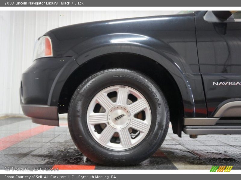 Black / Black 2003 Lincoln Navigator Luxury