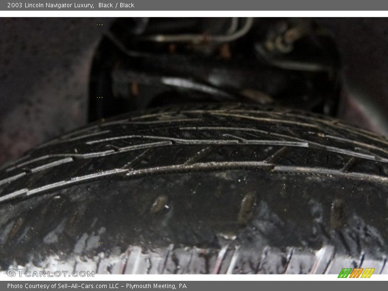 Black / Black 2003 Lincoln Navigator Luxury