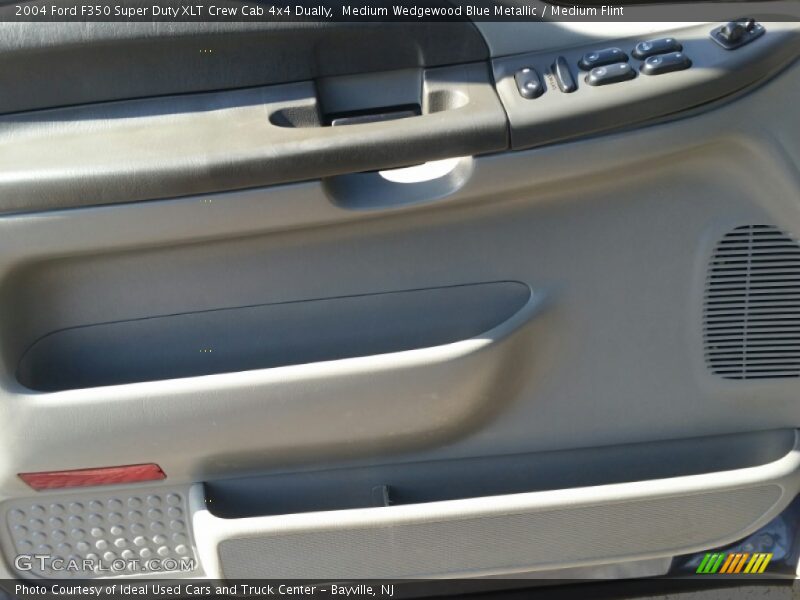 Medium Wedgewood Blue Metallic / Medium Flint 2004 Ford F350 Super Duty XLT Crew Cab 4x4 Dually