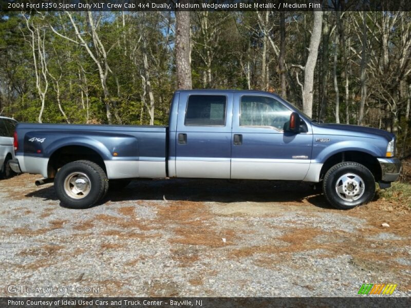 Medium Wedgewood Blue Metallic / Medium Flint 2004 Ford F350 Super Duty XLT Crew Cab 4x4 Dually