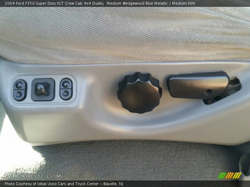 Medium Wedgewood Blue Metallic / Medium Flint 2004 Ford F350 Super Duty XLT Crew Cab 4x4 Dually
