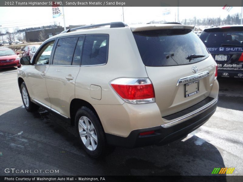 Sandy Beach Metallic / Sand Beige 2012 Toyota Highlander SE 4WD