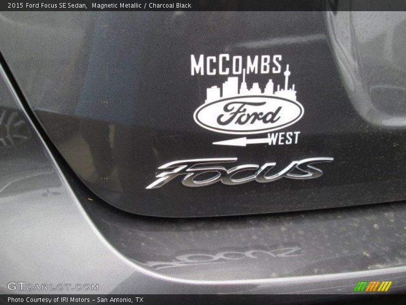 Magnetic Metallic / Charcoal Black 2015 Ford Focus SE Sedan
