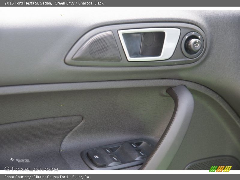 Green Envy / Charcoal Black 2015 Ford Fiesta SE Sedan