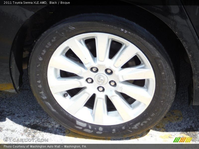 Black / Bisque 2011 Toyota Sienna XLE AWD