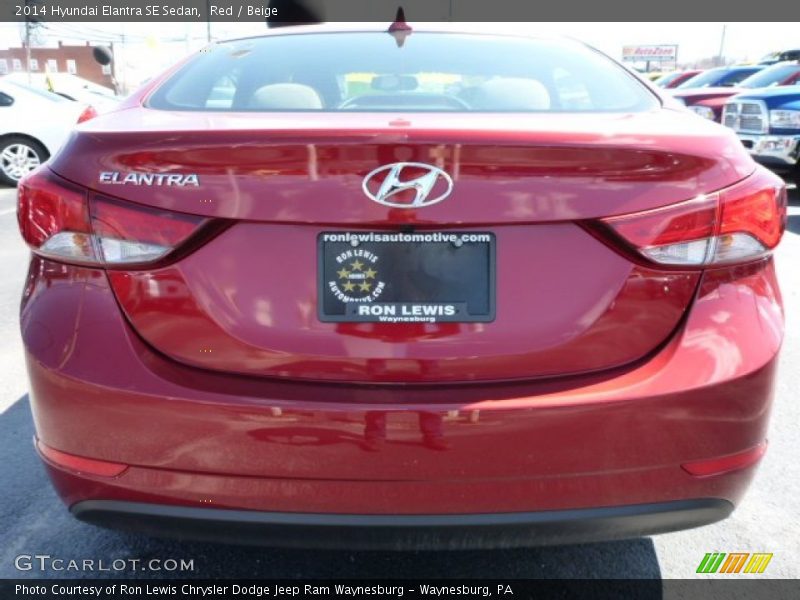 Red / Beige 2014 Hyundai Elantra SE Sedan