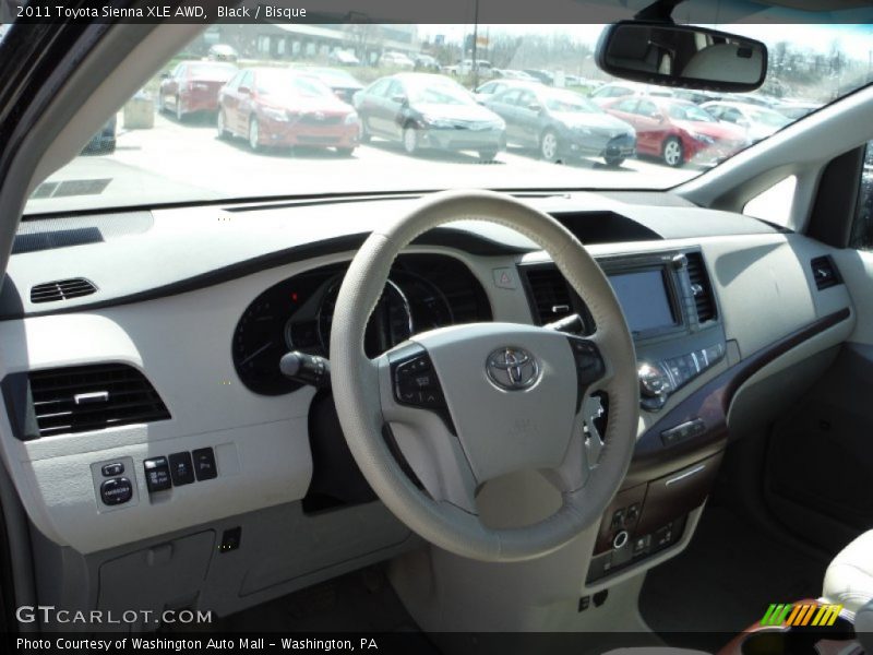 Black / Bisque 2011 Toyota Sienna XLE AWD