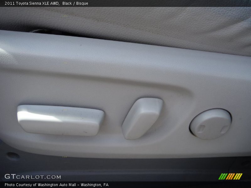 Black / Bisque 2011 Toyota Sienna XLE AWD