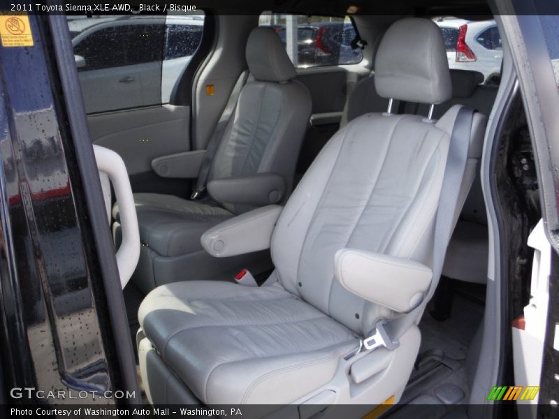 Black / Bisque 2011 Toyota Sienna XLE AWD