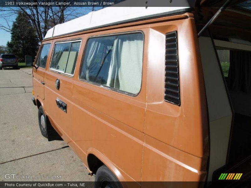 Assuan Brown / Brown 1983 Volkswagen Vanagon Camper