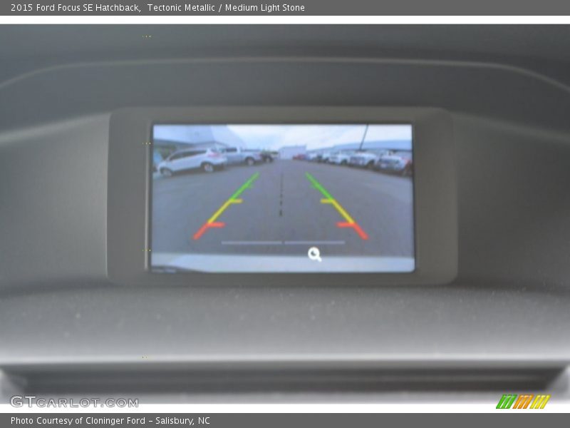 Tectonic Metallic / Medium Light Stone 2015 Ford Focus SE Hatchback