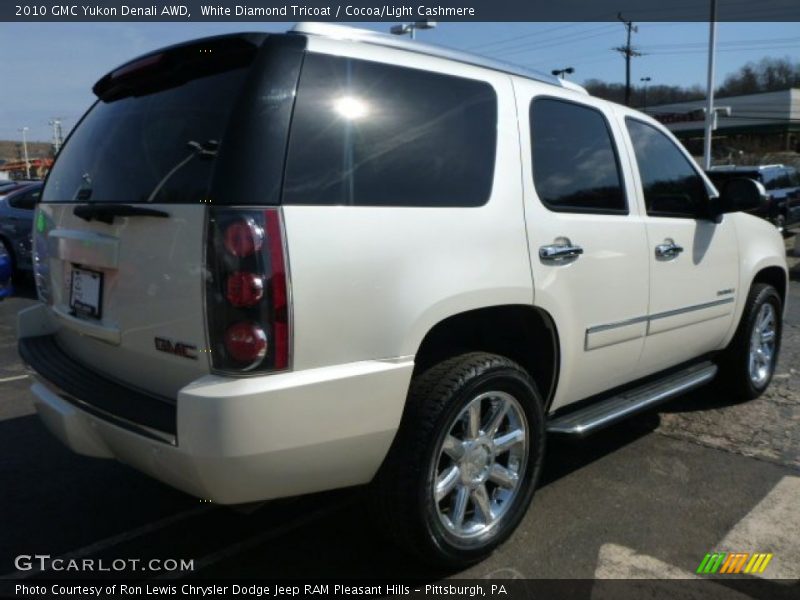 White Diamond Tricoat / Cocoa/Light Cashmere 2010 GMC Yukon Denali AWD