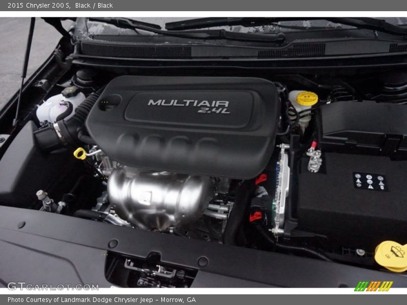 Black / Black 2015 Chrysler 200 S