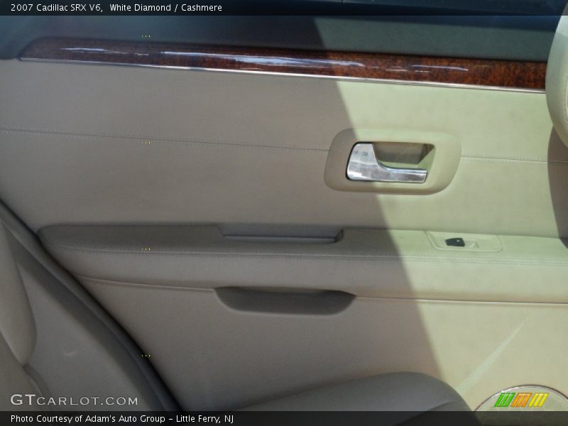 White Diamond / Cashmere 2007 Cadillac SRX V6
