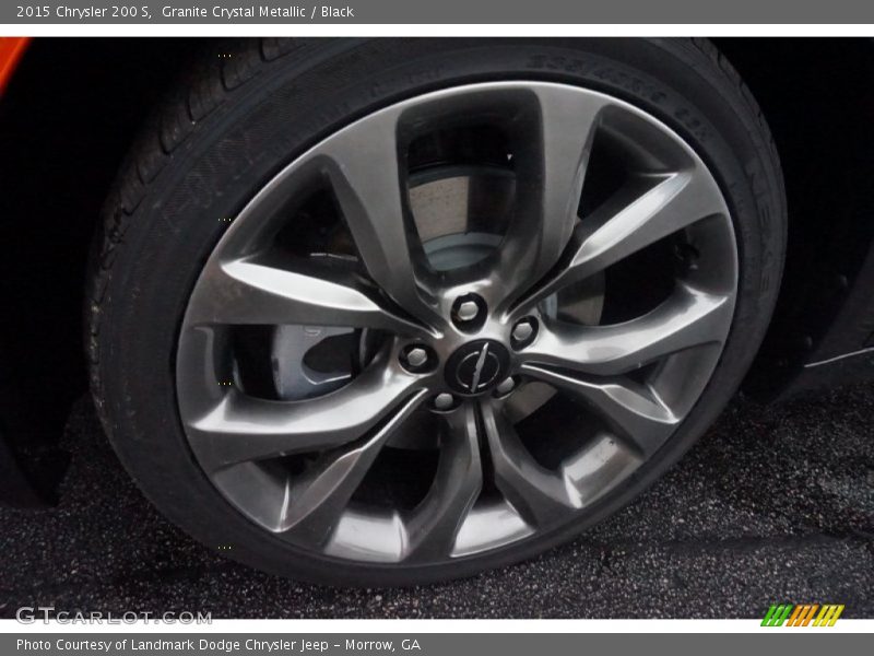 Granite Crystal Metallic / Black 2015 Chrysler 200 S