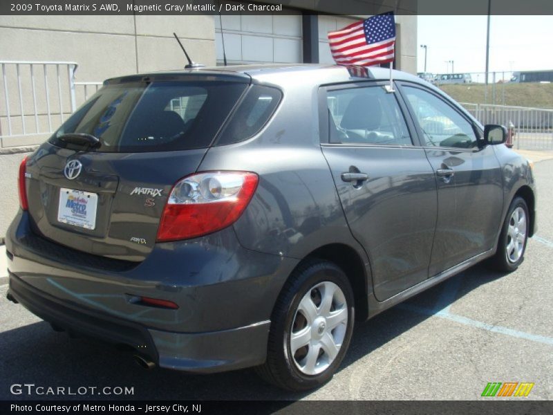 Magnetic Gray Metallic / Dark Charcoal 2009 Toyota Matrix S AWD