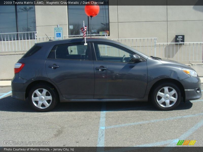 Magnetic Gray Metallic / Dark Charcoal 2009 Toyota Matrix S AWD