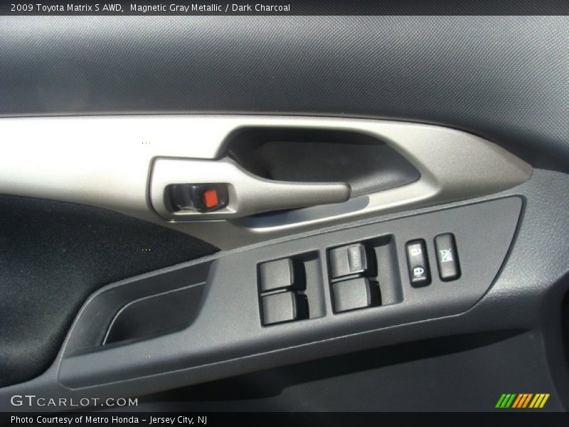 Magnetic Gray Metallic / Dark Charcoal 2009 Toyota Matrix S AWD