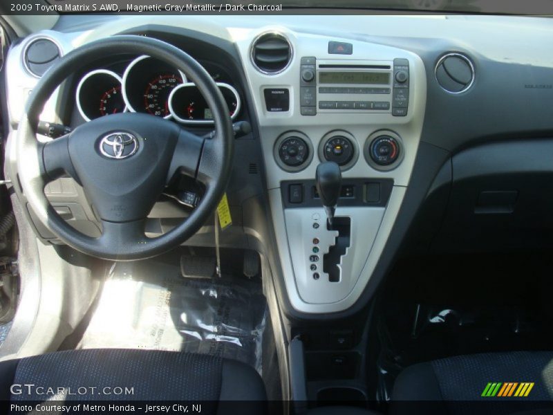 Magnetic Gray Metallic / Dark Charcoal 2009 Toyota Matrix S AWD