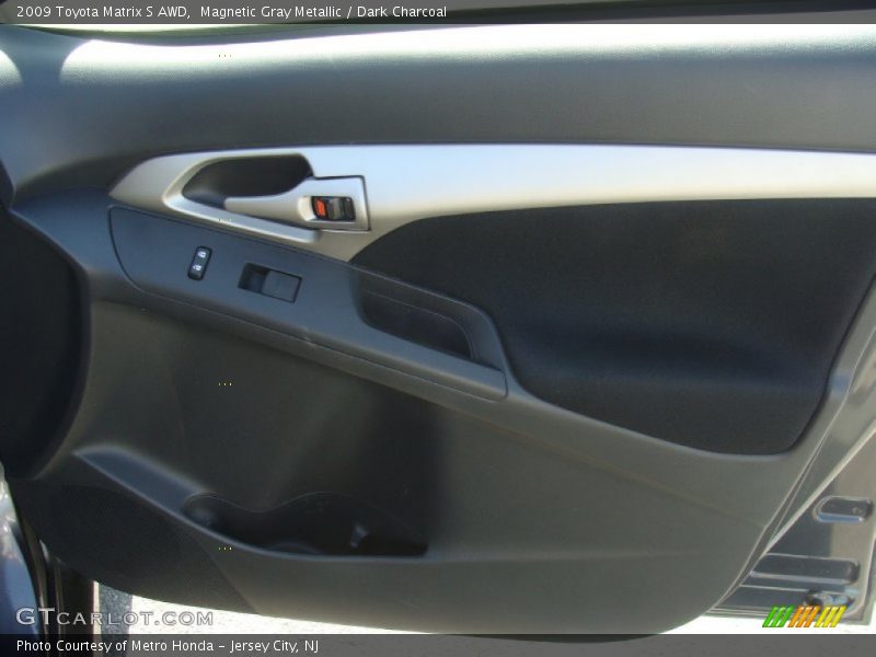 Magnetic Gray Metallic / Dark Charcoal 2009 Toyota Matrix S AWD