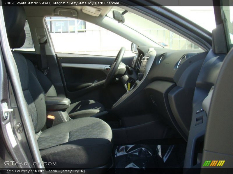 Magnetic Gray Metallic / Dark Charcoal 2009 Toyota Matrix S AWD