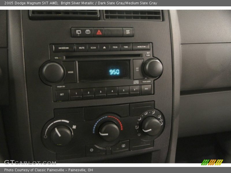Bright Silver Metallic / Dark Slate Gray/Medium Slate Gray 2005 Dodge Magnum SXT AWD