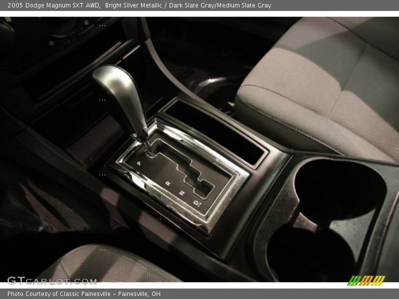  2005 Magnum SXT AWD 5 Speed AutoStick Automatic Shifter