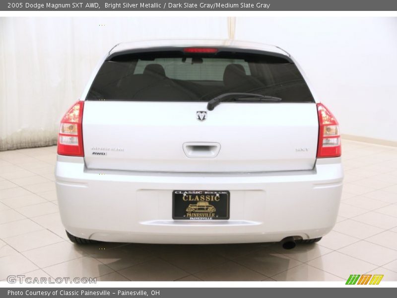 Bright Silver Metallic / Dark Slate Gray/Medium Slate Gray 2005 Dodge Magnum SXT AWD