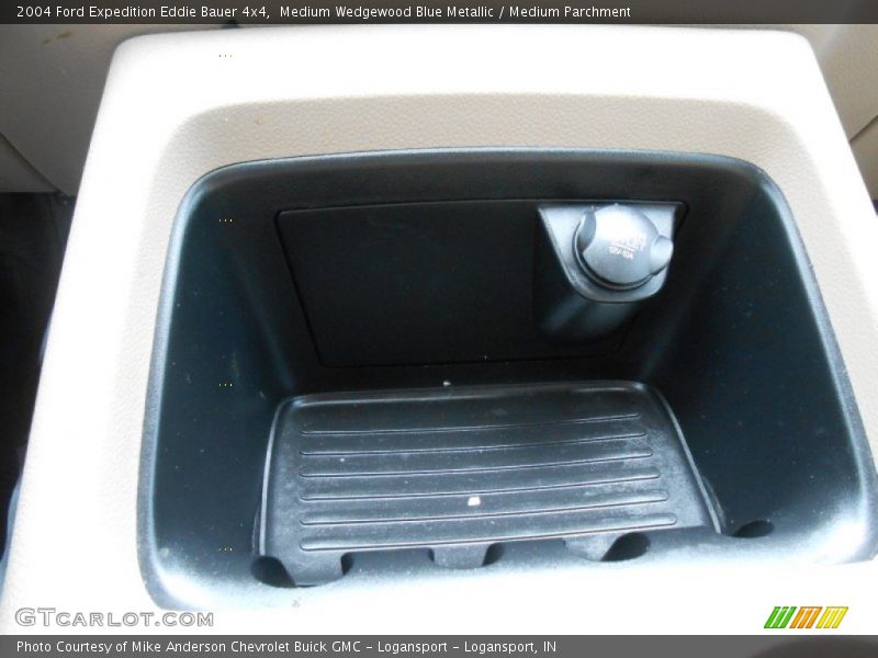 Medium Wedgewood Blue Metallic / Medium Parchment 2004 Ford Expedition Eddie Bauer 4x4