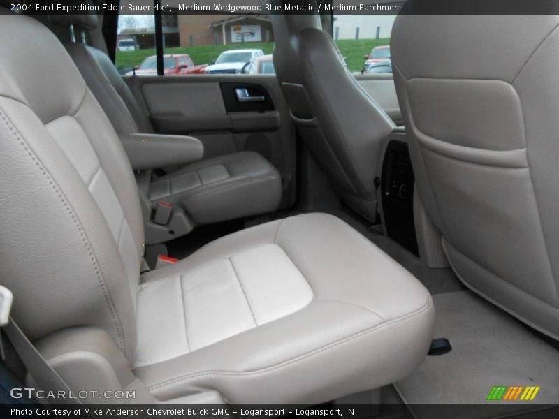 Medium Wedgewood Blue Metallic / Medium Parchment 2004 Ford Expedition Eddie Bauer 4x4