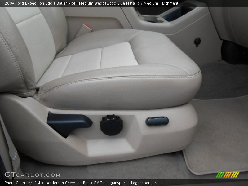 Medium Wedgewood Blue Metallic / Medium Parchment 2004 Ford Expedition Eddie Bauer 4x4