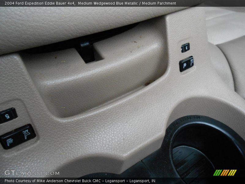 Medium Wedgewood Blue Metallic / Medium Parchment 2004 Ford Expedition Eddie Bauer 4x4