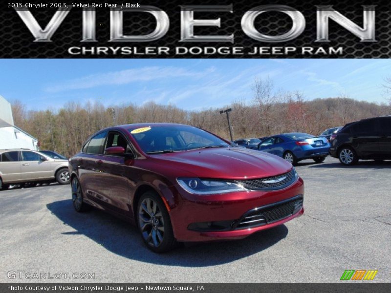 Velvet Red Pearl / Black 2015 Chrysler 200 S