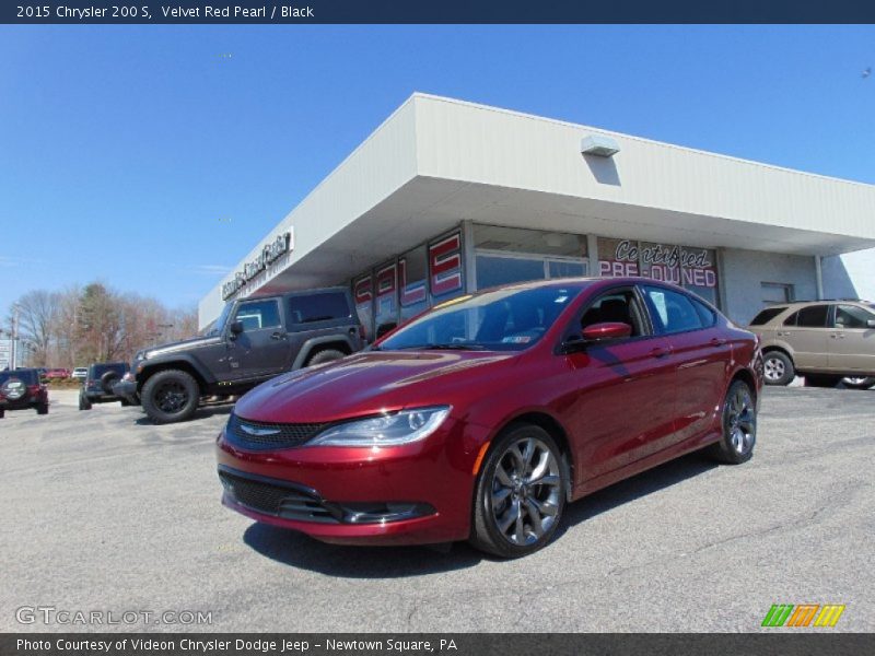 Velvet Red Pearl / Black 2015 Chrysler 200 S