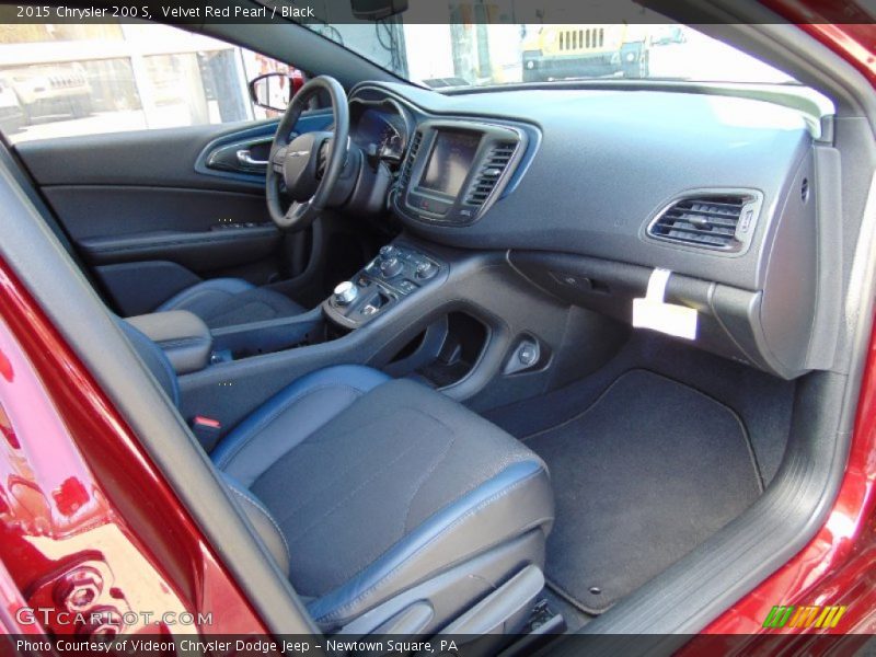 Velvet Red Pearl / Black 2015 Chrysler 200 S