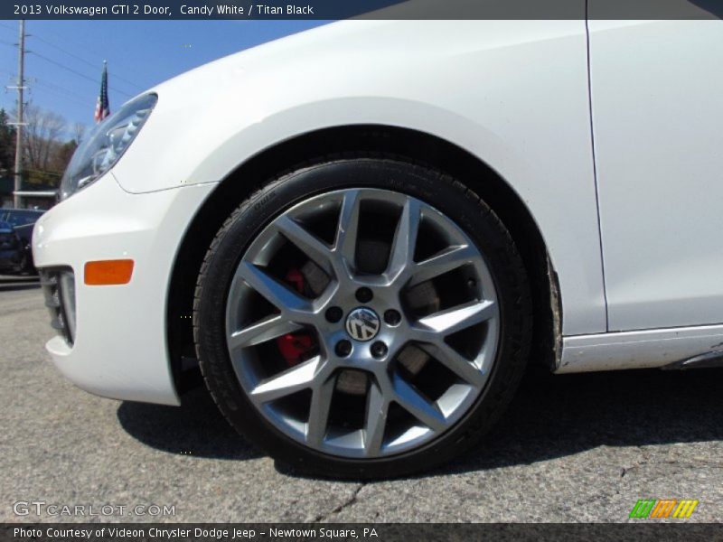 Candy White / Titan Black 2013 Volkswagen GTI 2 Door