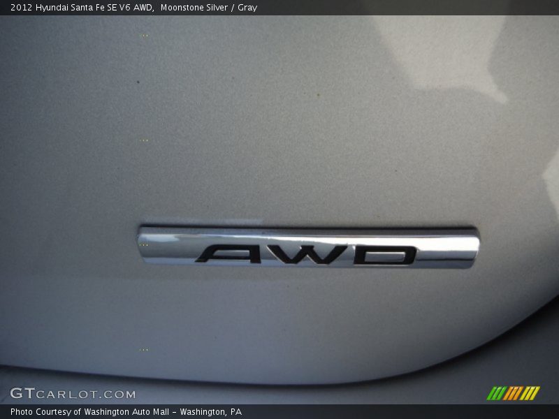 Moonstone Silver / Gray 2012 Hyundai Santa Fe SE V6 AWD