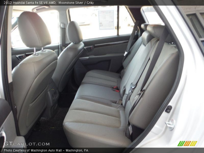 Moonstone Silver / Gray 2012 Hyundai Santa Fe SE V6 AWD